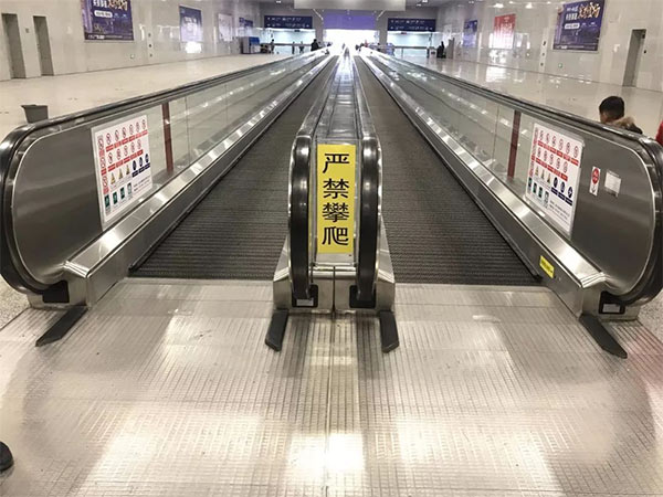 自動人行道